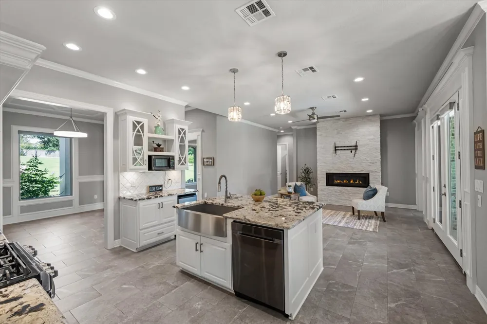 147 County Road 2309 Mineola, TX 75773