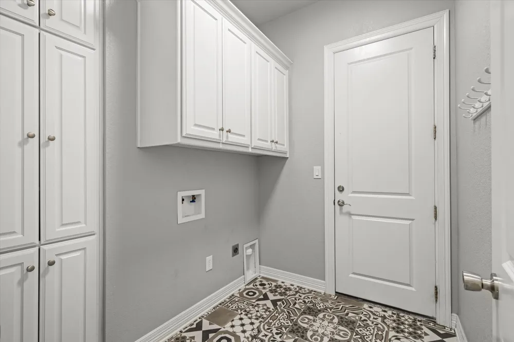 147 County Road 2309 Mineola, TX 75773