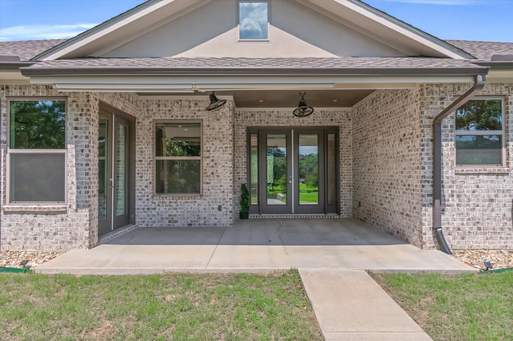 147 County Road 2309 Mineola, TX 75773