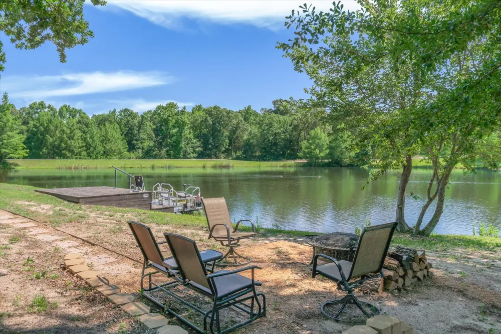 147 County Road 2309 Mineola, TX 75773