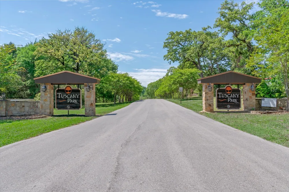 147 County Road 2309 Mineola, TX 75773