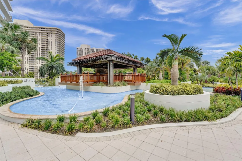 20281 E Country Club Dr #2101 Aventura, FL 33180