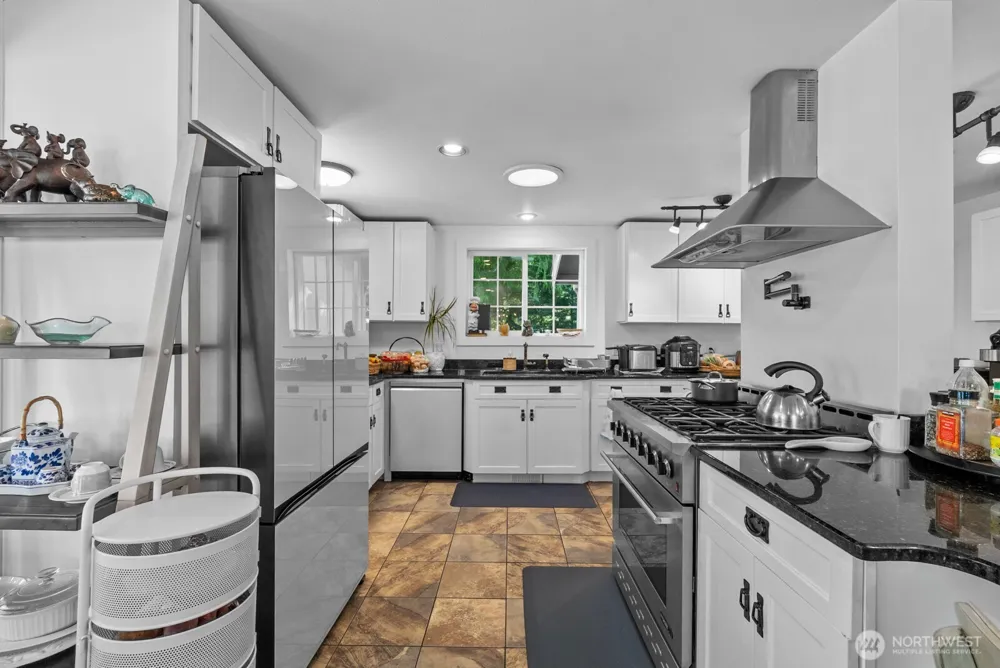 751 Hazzle Court Coupeville, WA 98239