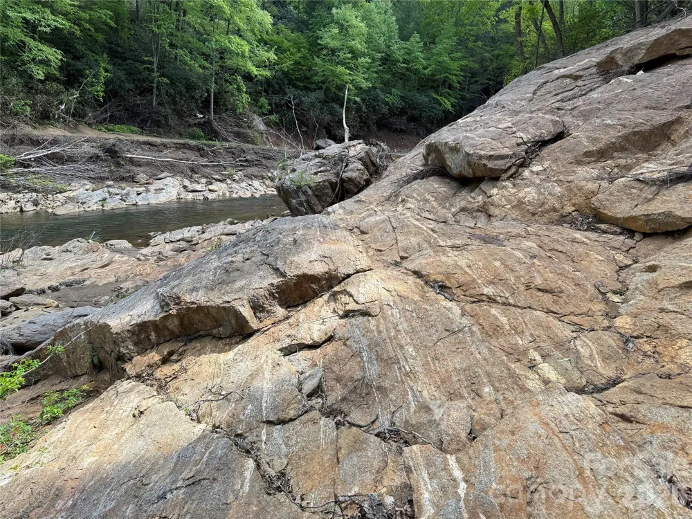 Tract 1 Hill Top Drive Burnsville, NC 28714