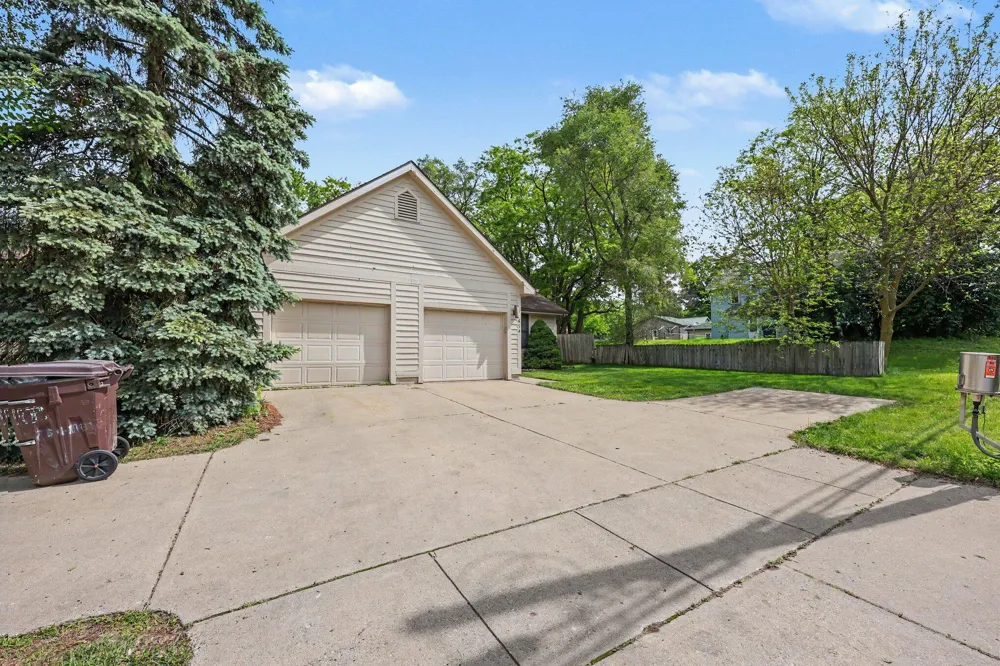 674 South Street Grass Lake, MI 49240