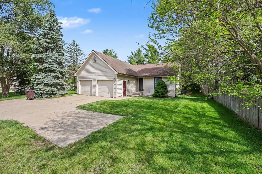 674 South Street Grass Lake, MI 49240