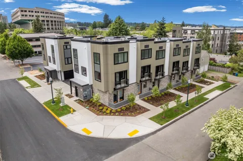 1227 Cherry Avenue #107