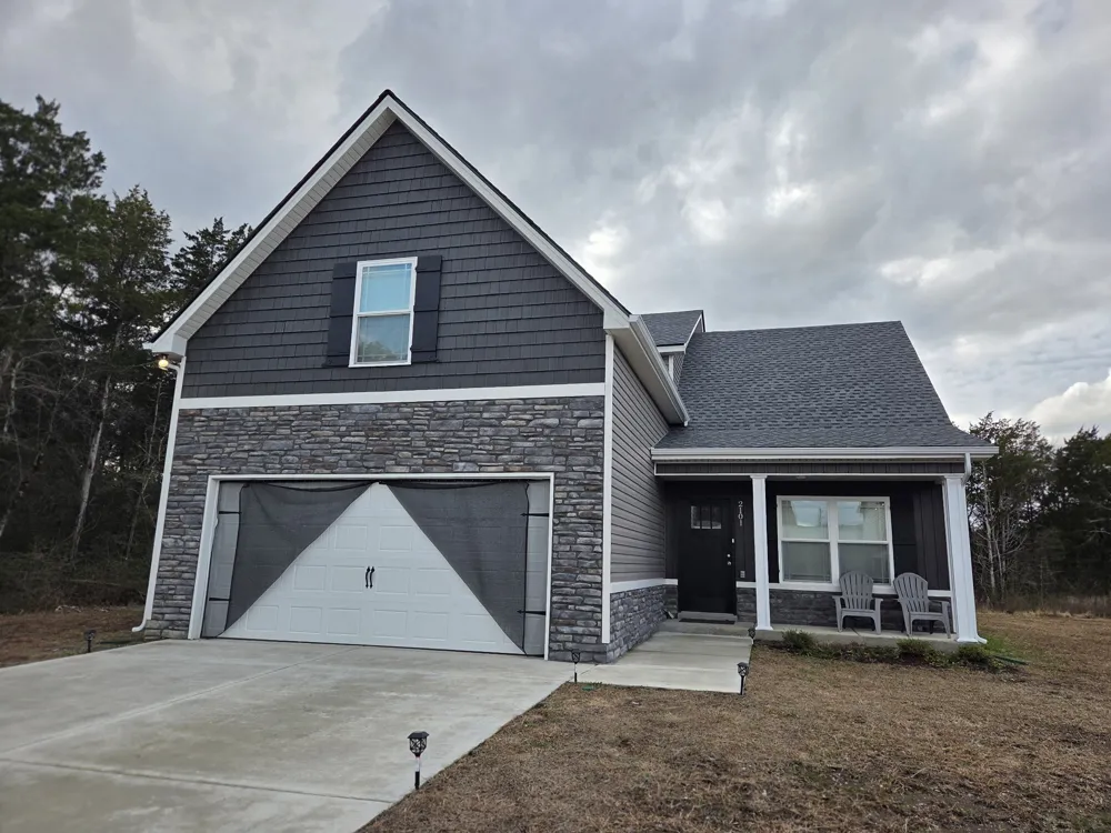 2101 Red Barn Road Christiana, TN 37037