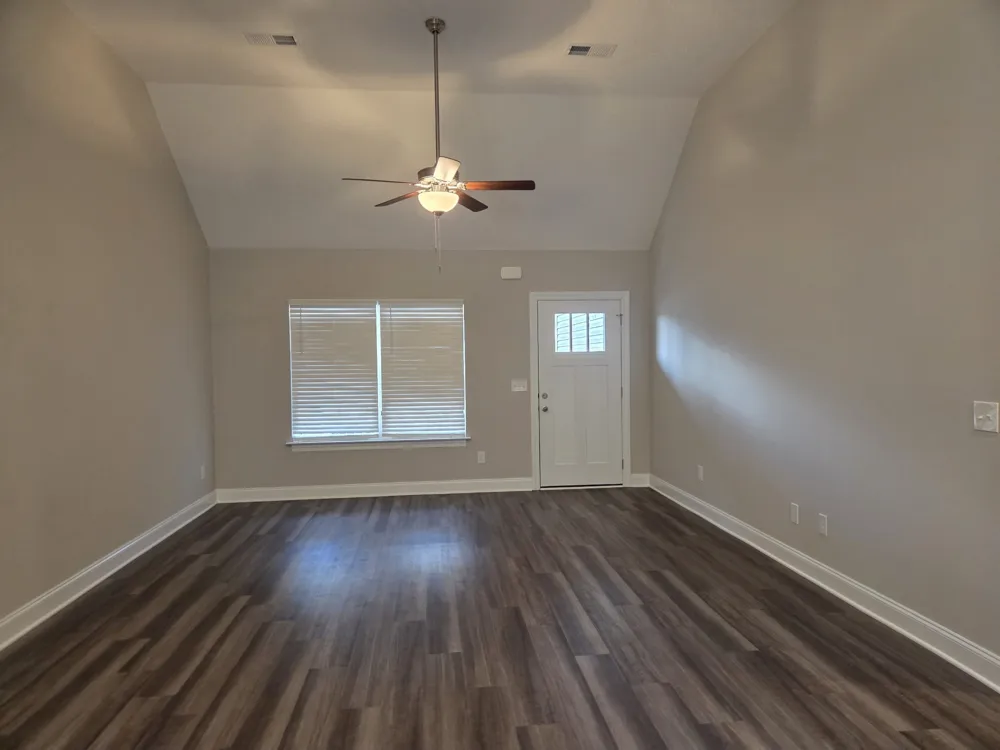 2101 Red Barn Road Christiana, TN 37037
