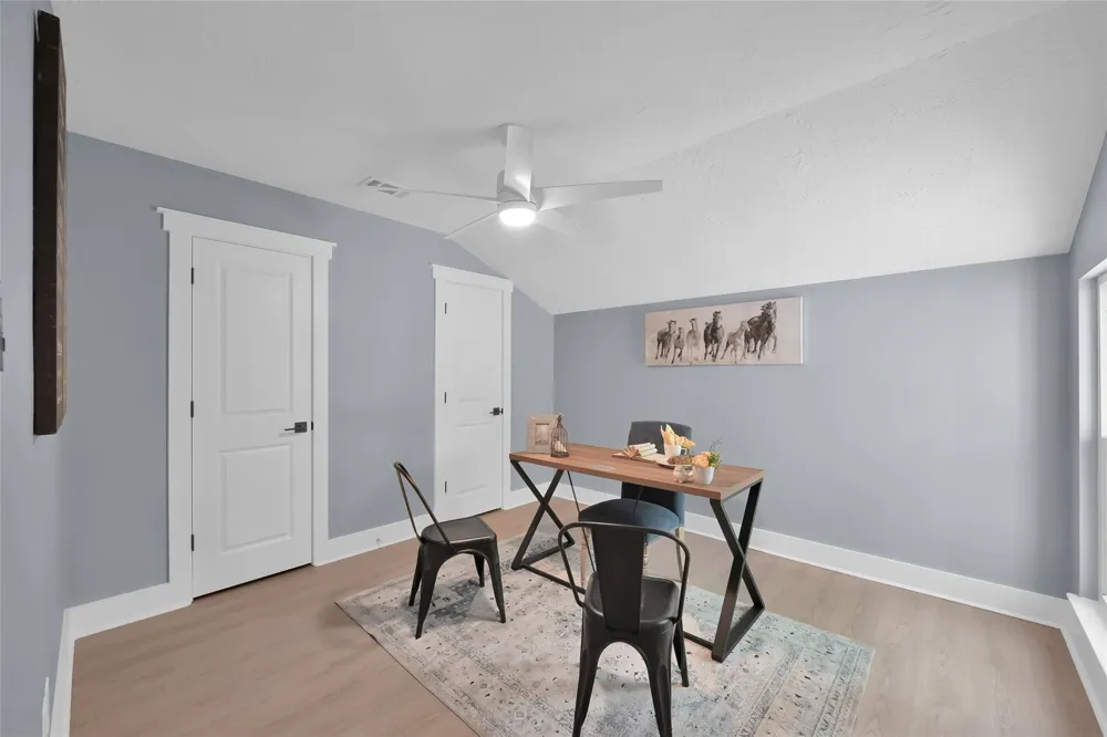 13 Moon Valley Court Panorama Village, TX 77304