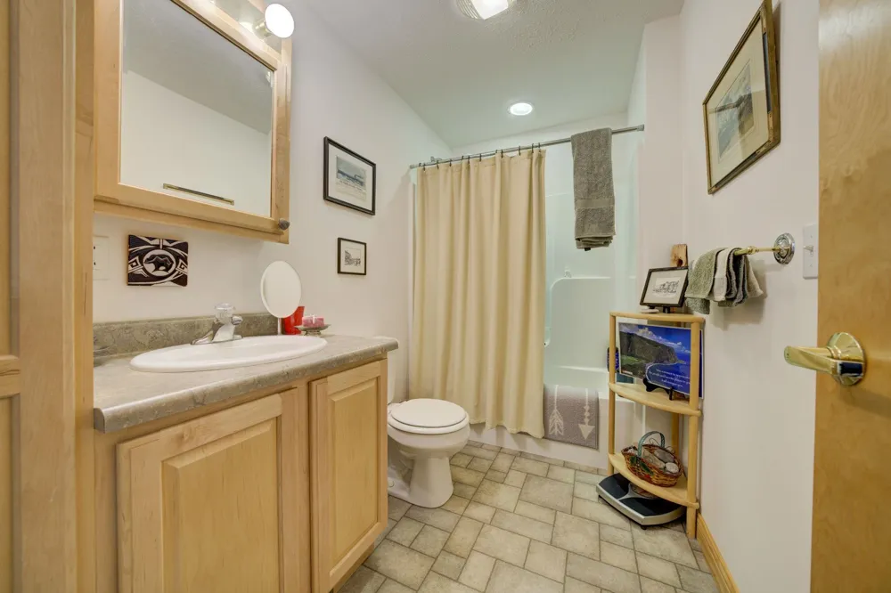 4451 S Hemlock Road Centerville Township, MI 49621