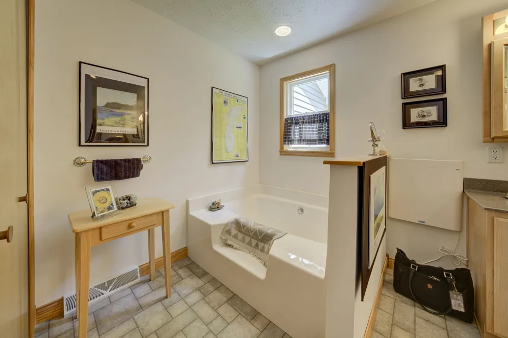 4451 S Hemlock Road Centerville Township, MI 49621