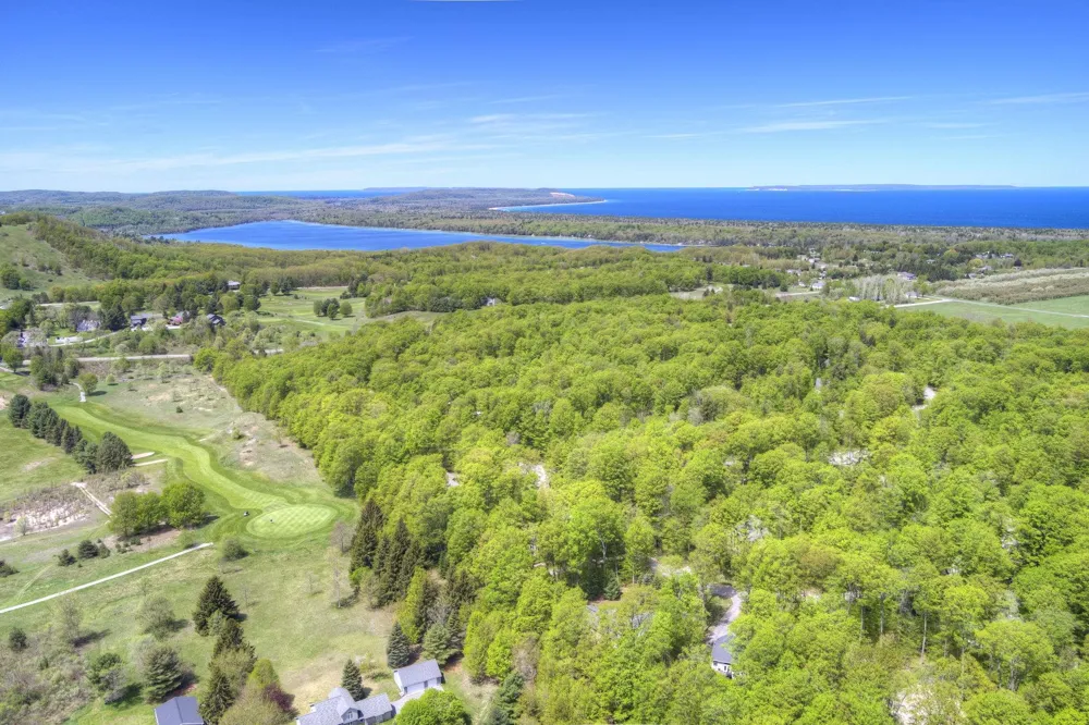 4451 S Hemlock Road Centerville Township, MI 49621