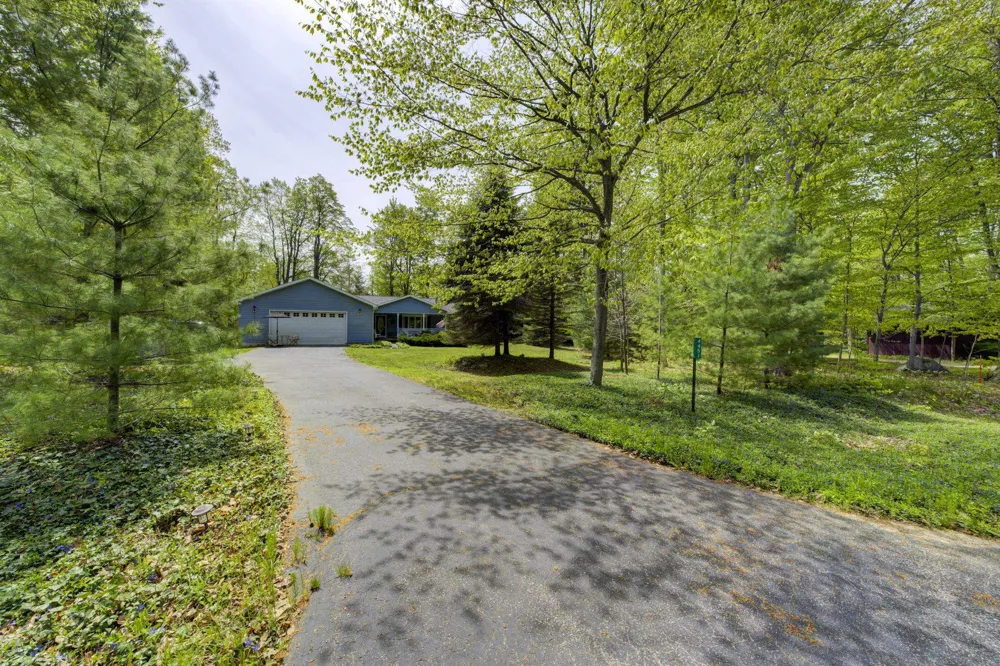 4451 S Hemlock Road Centerville Township, MI 49621