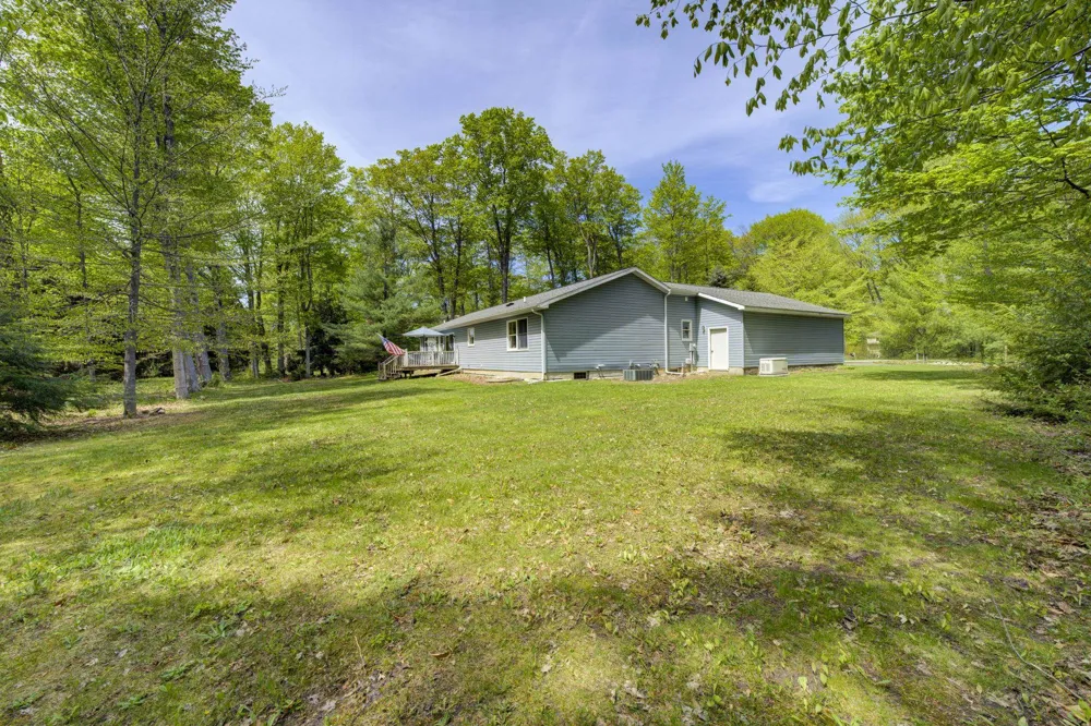 4451 S Hemlock Road Centerville Township, MI 49621
