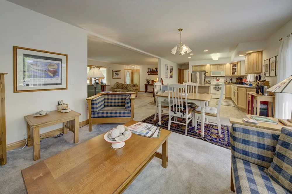 4451 S Hemlock Road Centerville Township, MI 49621
