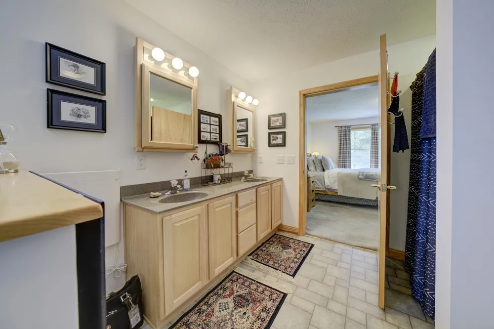 4451 S Hemlock Road Centerville Township, MI 49621