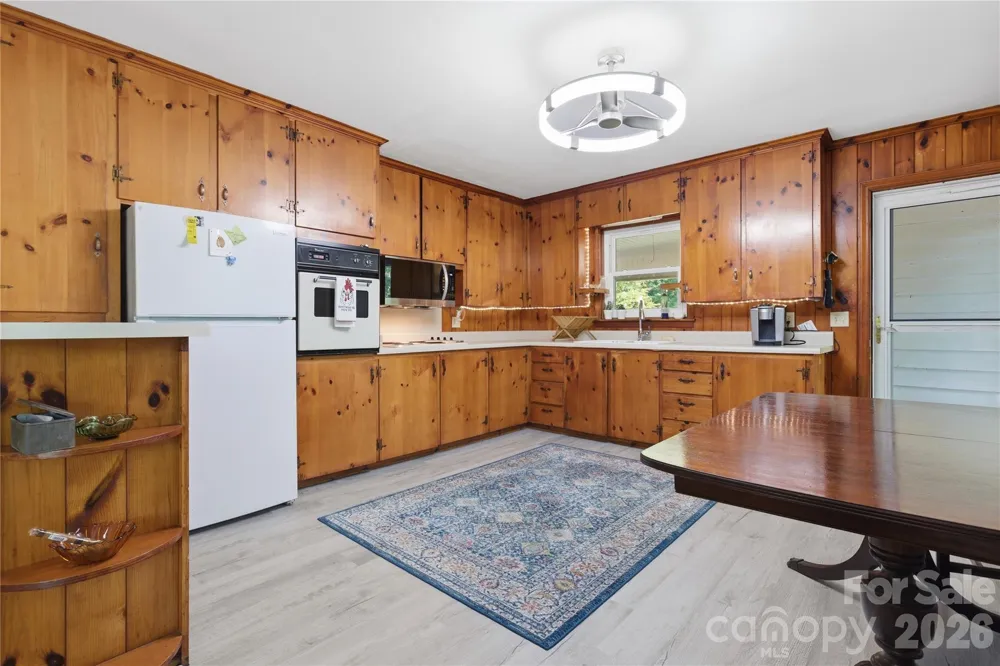 4411 US 221 Highway Forest City, NC 28043