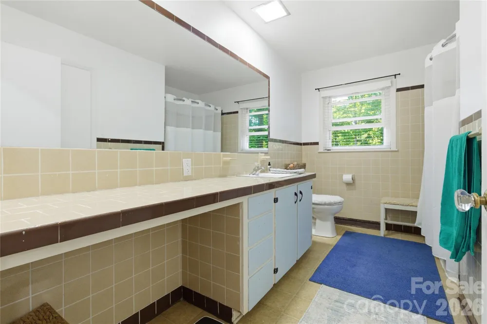 4411 US 221 Highway Forest City, NC 28043
