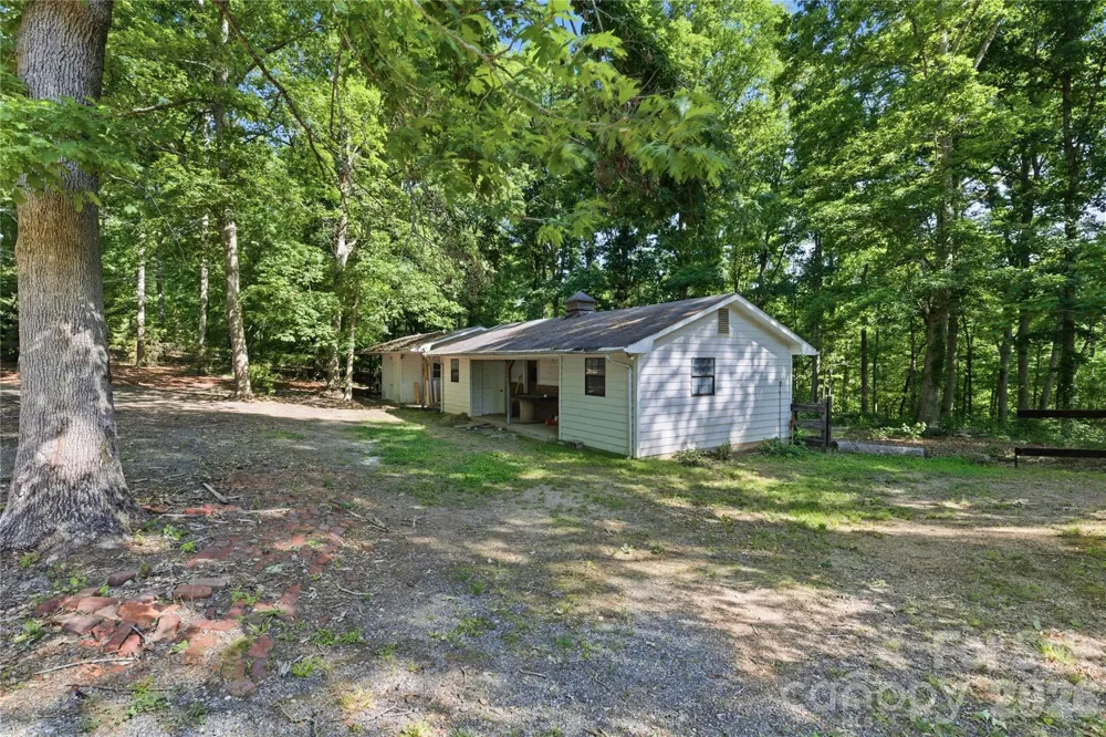 4411 US 221 Highway Forest City, NC 28043