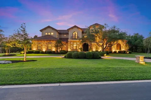 206 BELLA CIMA DRIVE