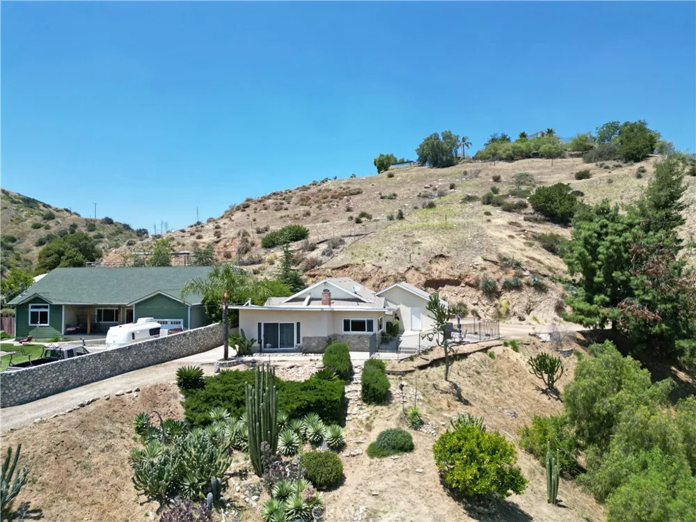 11326 Eby Canyon Road Sunland, CA 91040