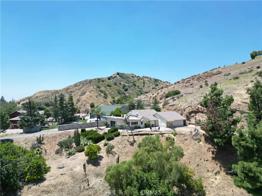 11326 Eby Canyon Road Sunland, CA 91040