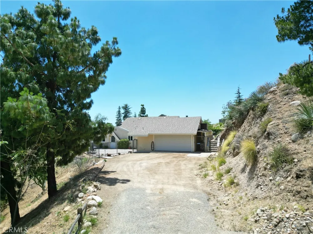 11326 Eby Canyon Road Sunland, CA 91040