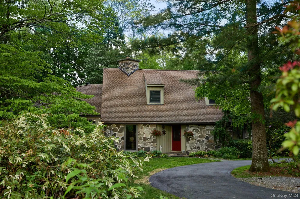 96 Plains Road New Paltz, NY 12561