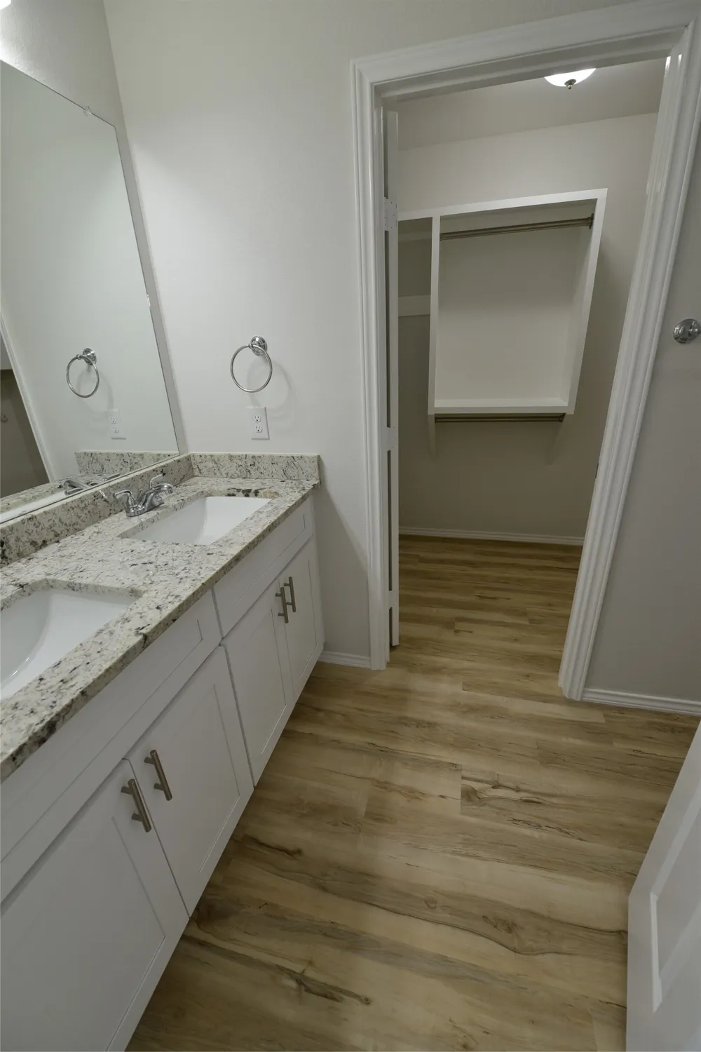 2393 Murphy Court Red Oak, TX 75154