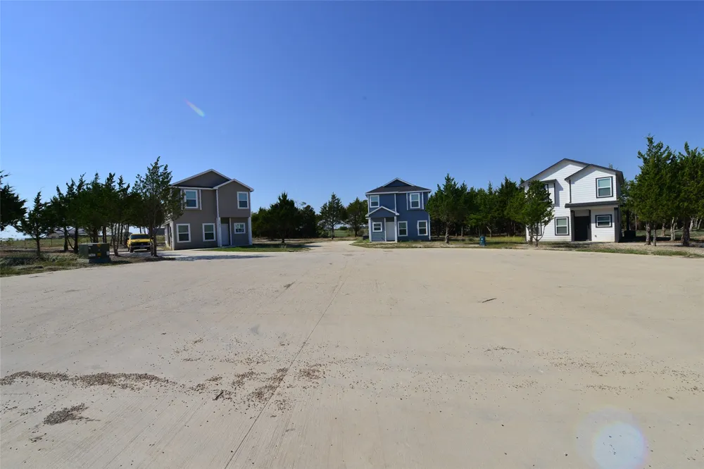 2393 Murphy Court Red Oak, TX 75154