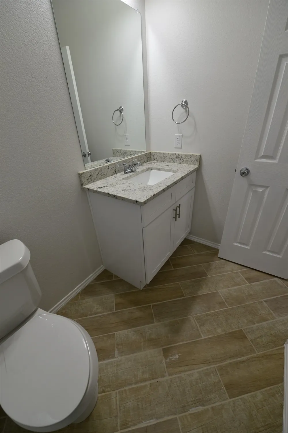 2393 Murphy Court Red Oak, TX 75154
