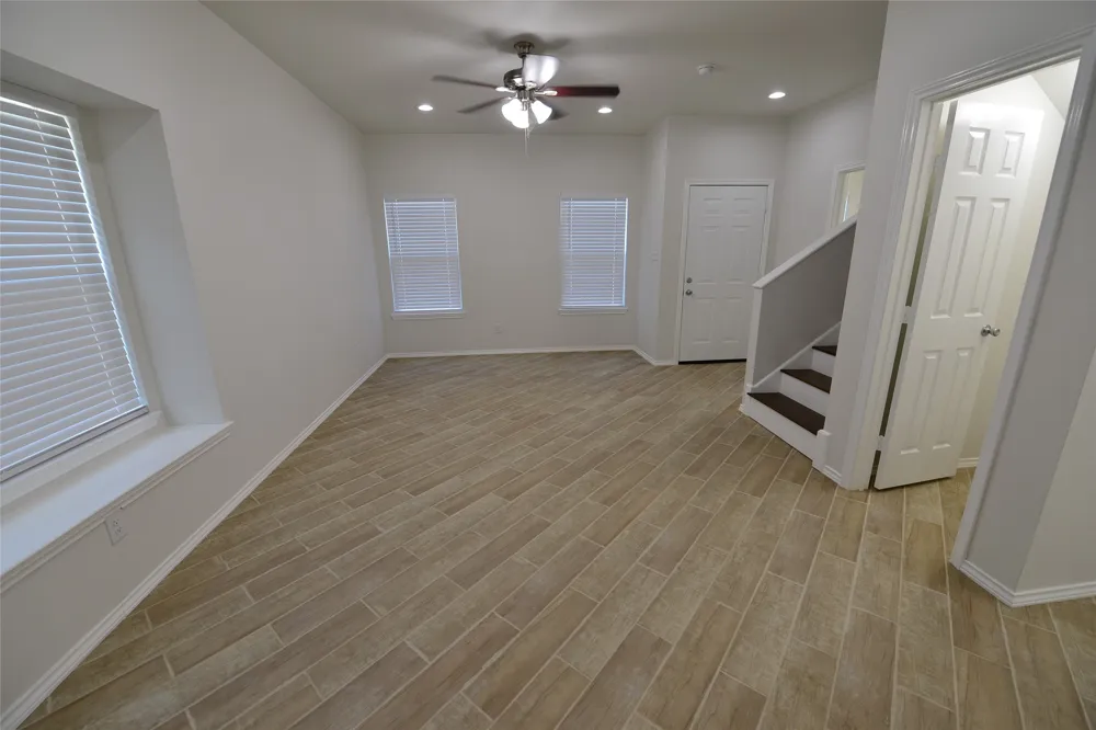 2393 Murphy Court Red Oak, TX 75154