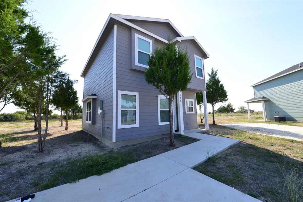 2385 Murphy Court Red Oak, TX 75154