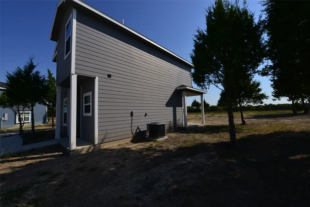 2385 Murphy Court Red Oak, TX 75154