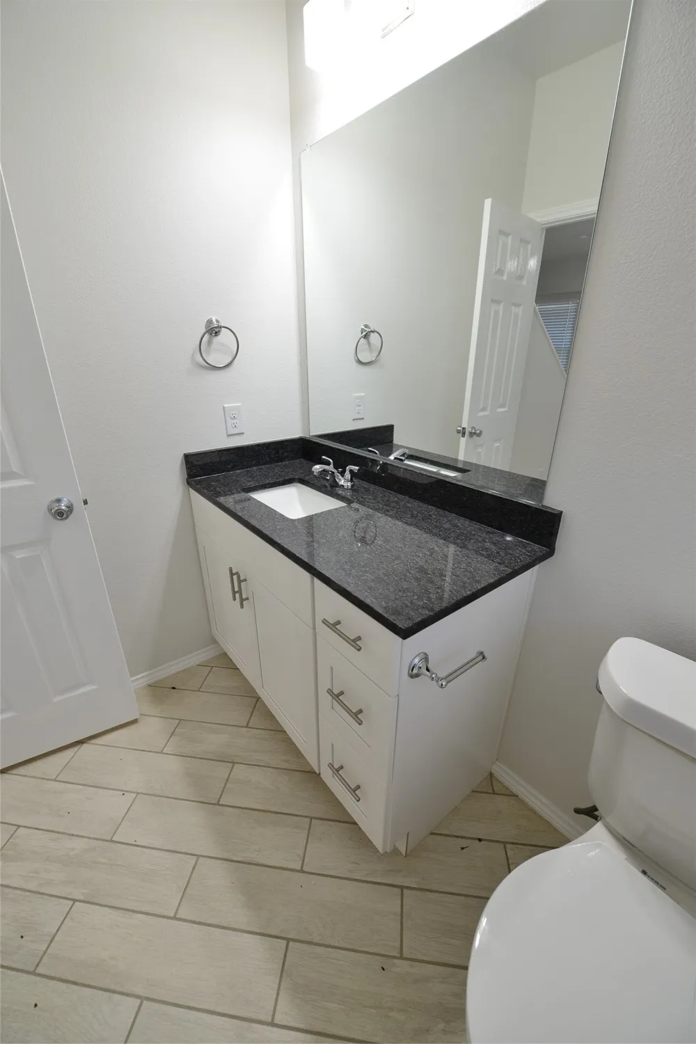 2385 Murphy Court Red Oak, TX 75154