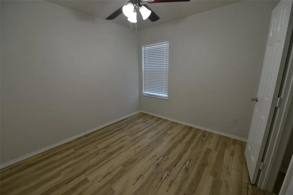 2385 Murphy Court Red Oak, TX 75154