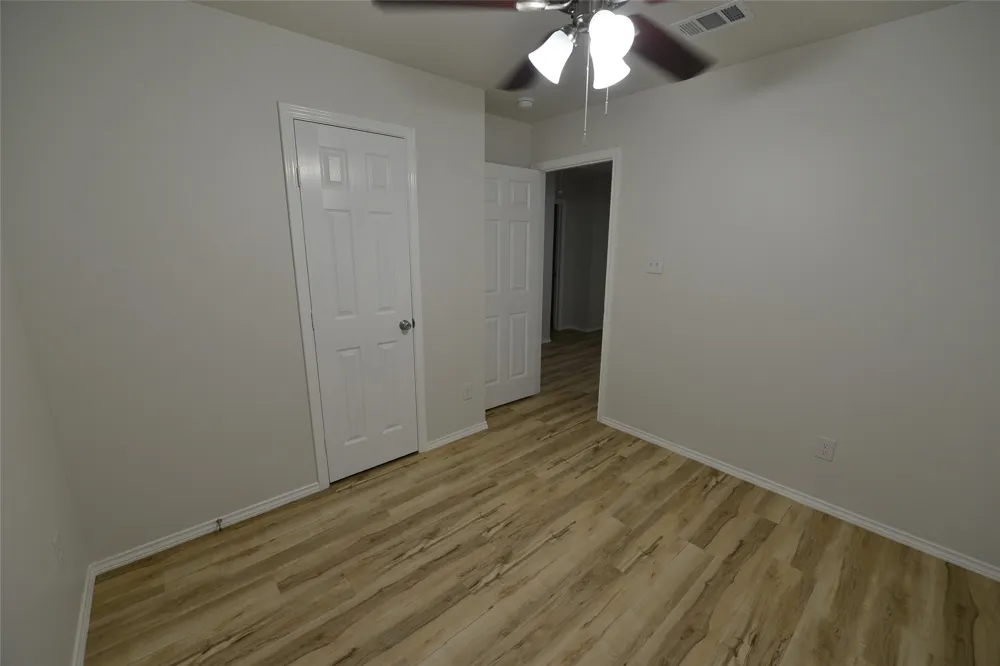 2385 Murphy Court Red Oak, TX 75154