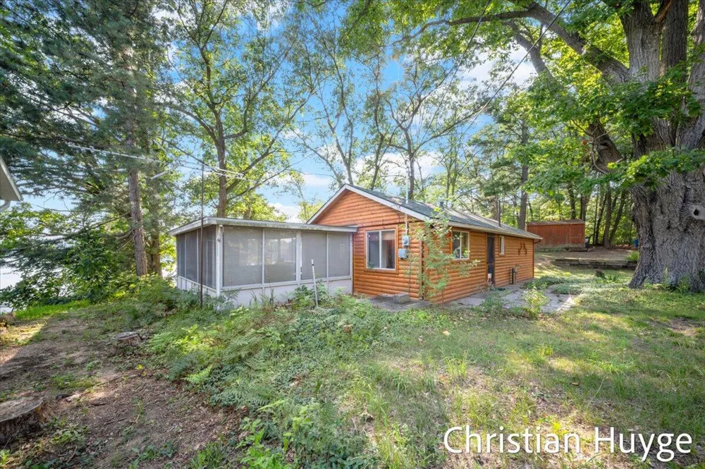 8818 E 128th Street Sand Lake, MI 49343