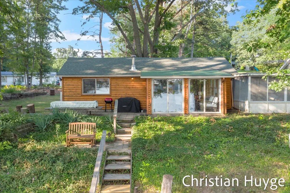 8818 E 128th Street Sand Lake, MI 49343