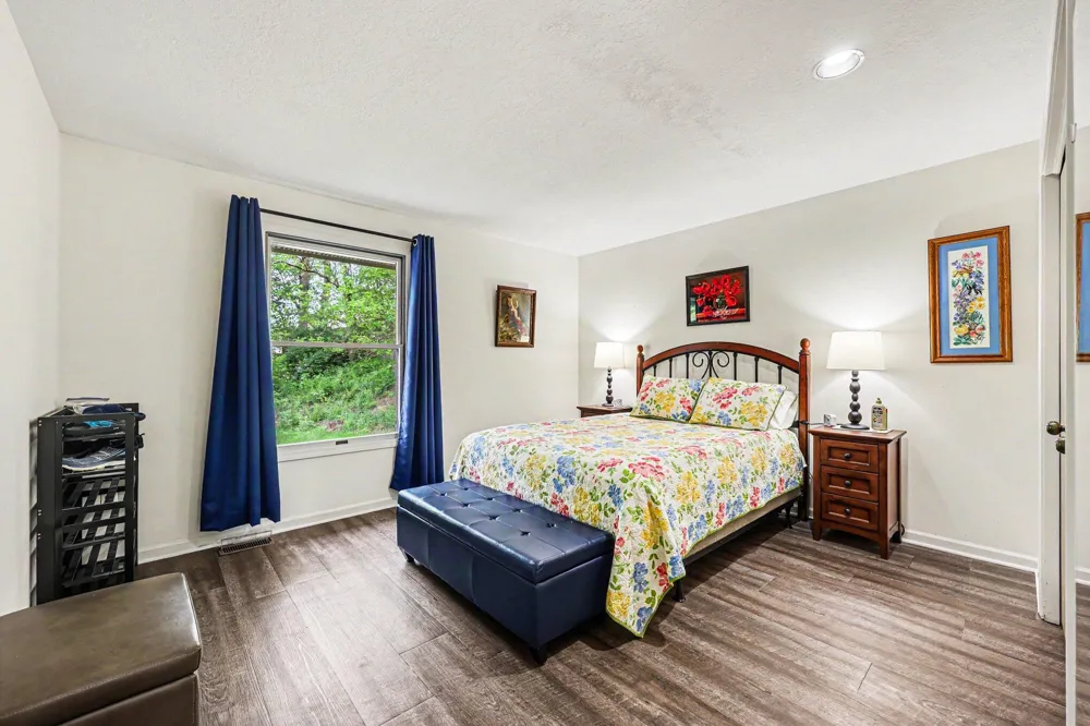 674 South Street Grass Lake Village, MI 49240