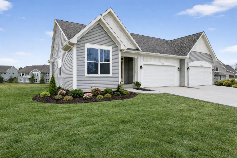 14104 Bridgeview Pointe Vicksburg, MI 49097