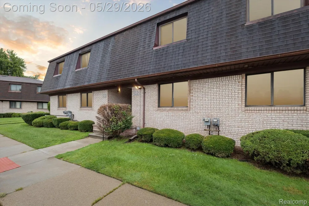 25440 Quarter Deck Street Harrison Charter Township, MI 48045