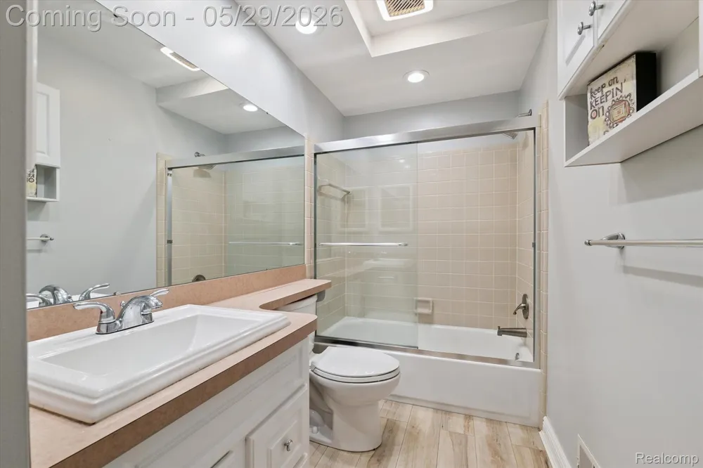 25440 Quarter Deck Street Harrison Charter Township, MI 48045