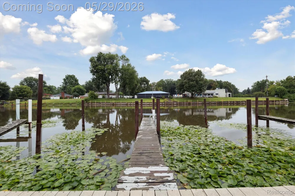 25440 Quarter Deck Street Harrison Charter Township, MI 48045