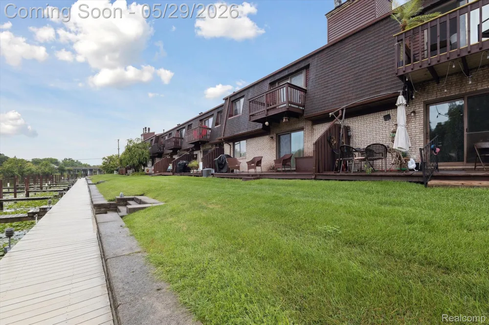 25440 Quarter Deck Street Harrison Charter Township, MI 48045