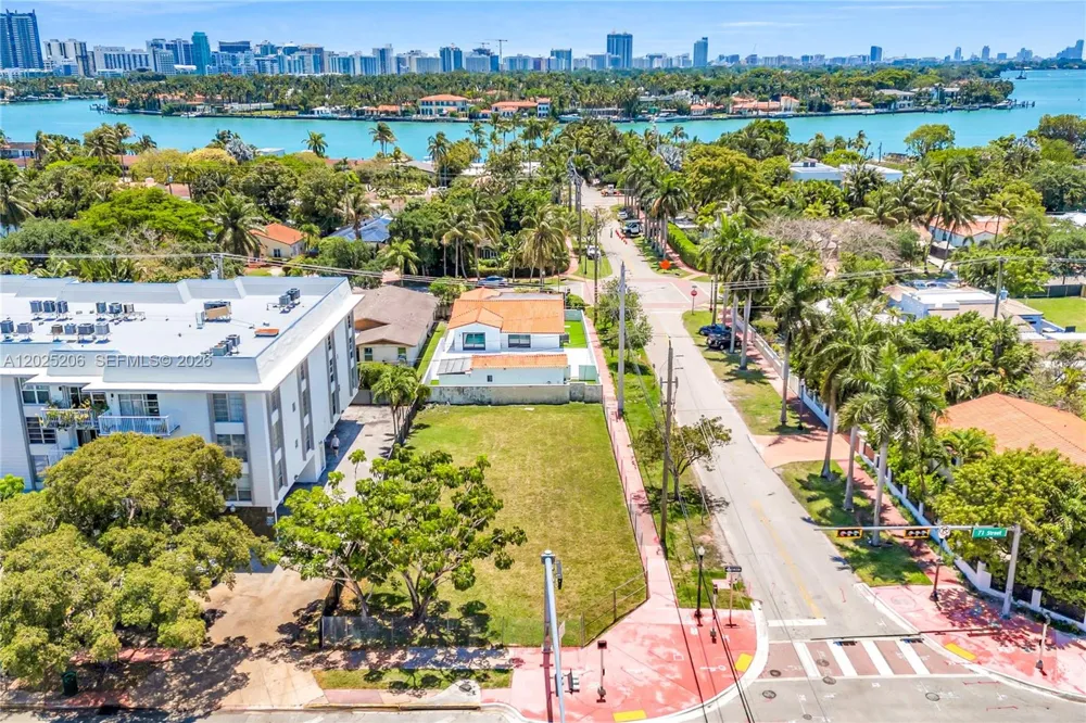 1240 71st St Miami Beach, FL 33141