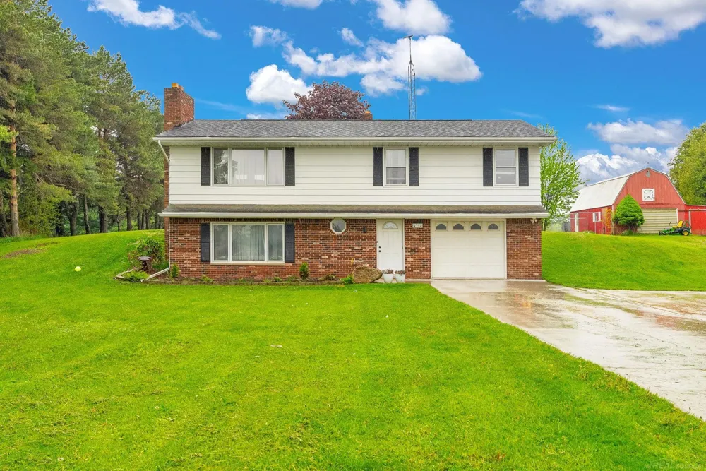 4394 Deckerville Road Marion Township, MI 48427