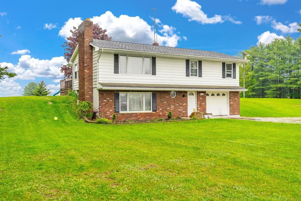 4394 Deckerville Road Marion Township, MI 48427