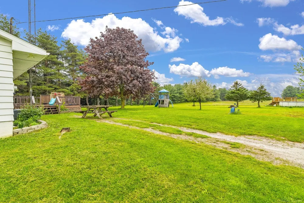 4394 Deckerville Road Marion Township, MI 48427